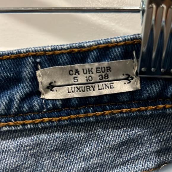 Parisian Collection Denim - Picture 5 of 5